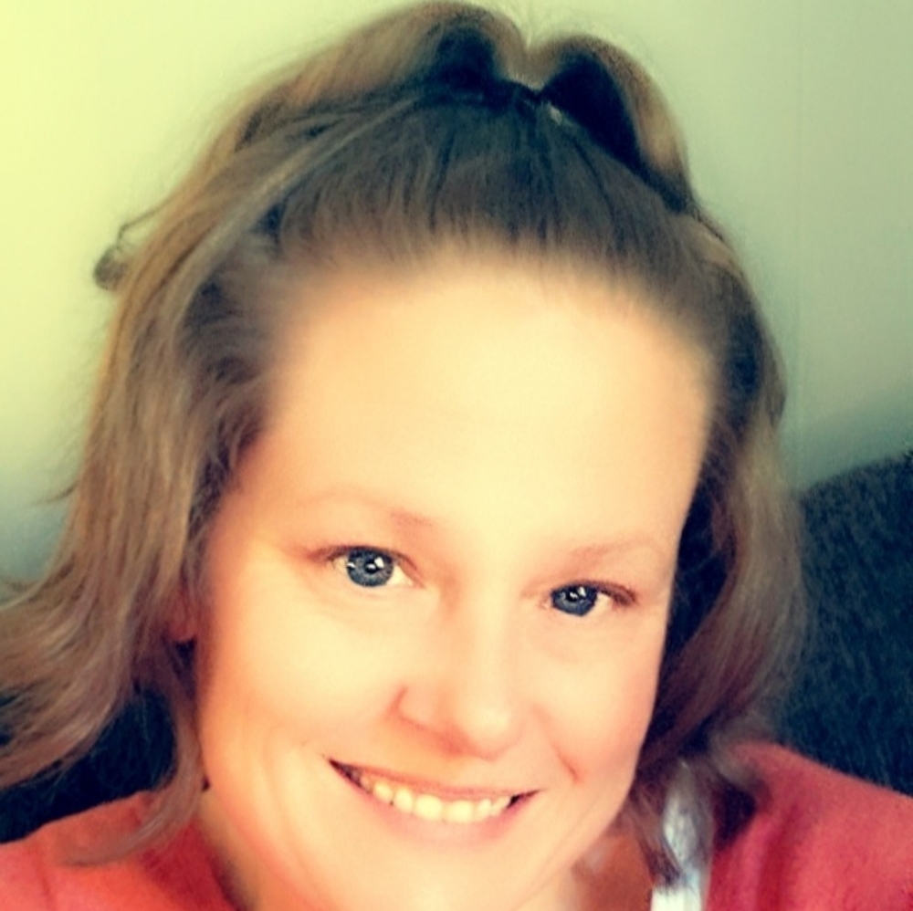 Meet your Posher, Pammy - Picture 1 of 2